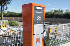 電気自動車（EV）用充電スタンド